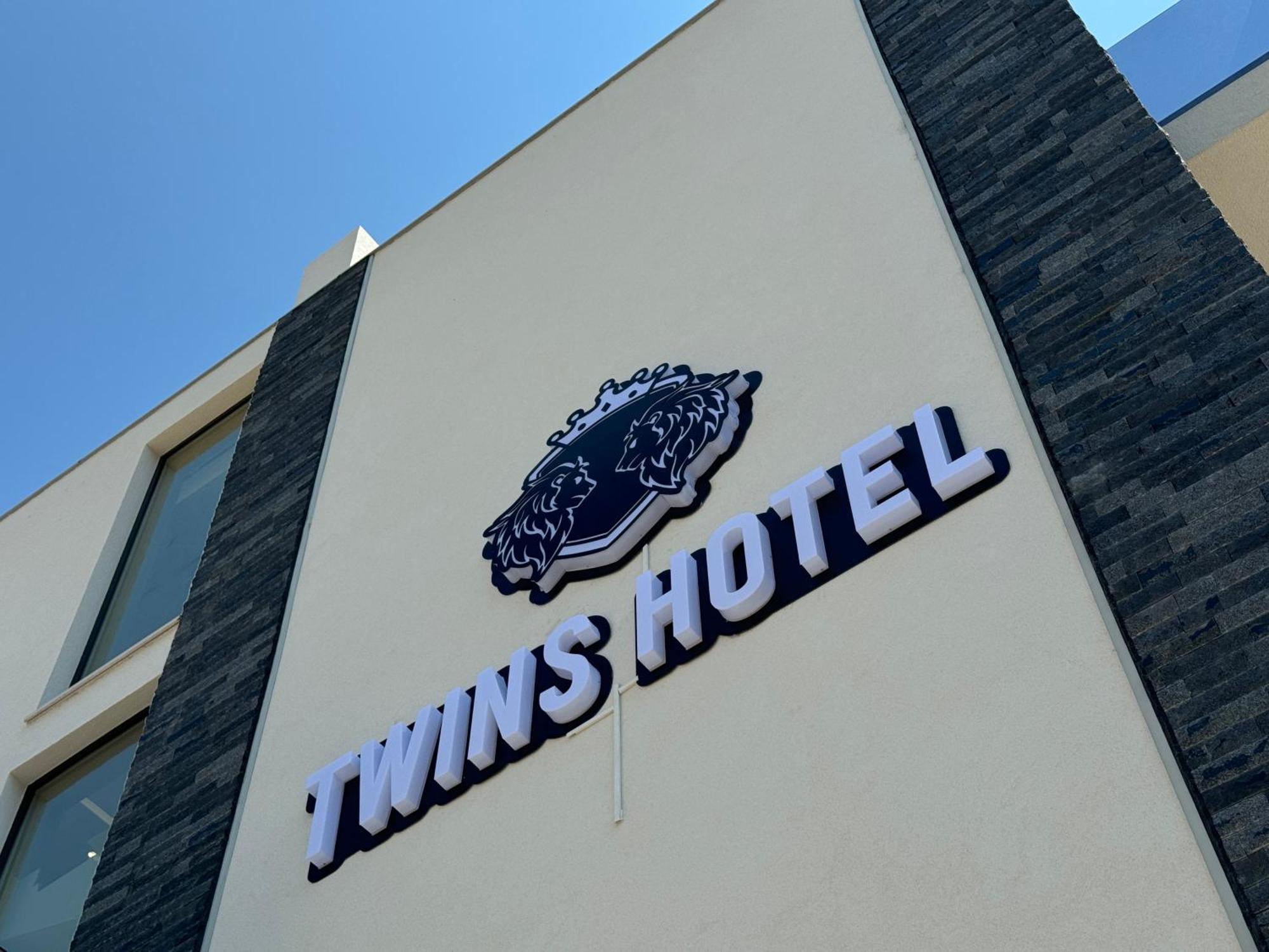 Twins Hotel Vlore Vlorë Exterior foto
