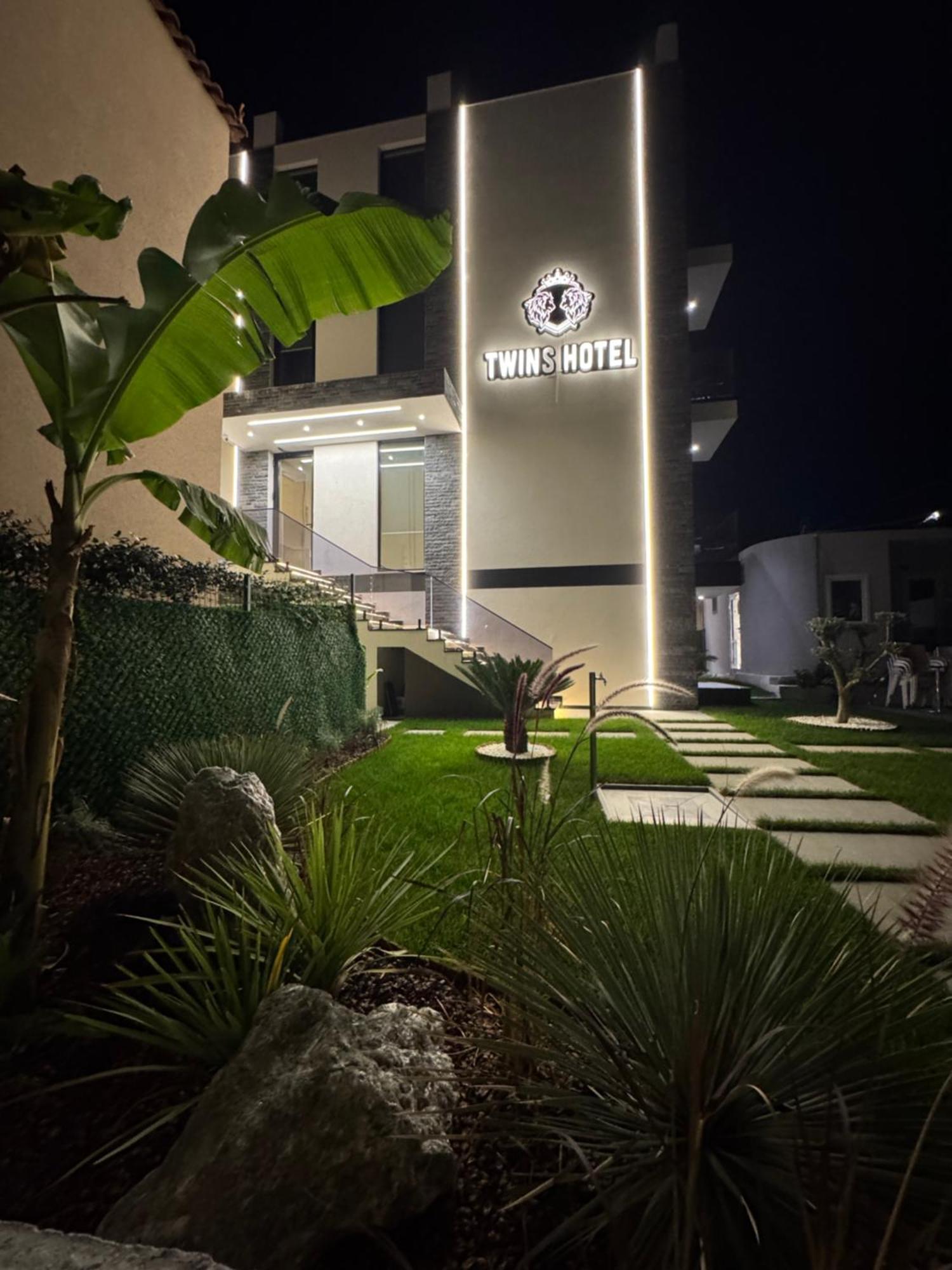 Twins Hotel Vlore Vlorë Exterior foto